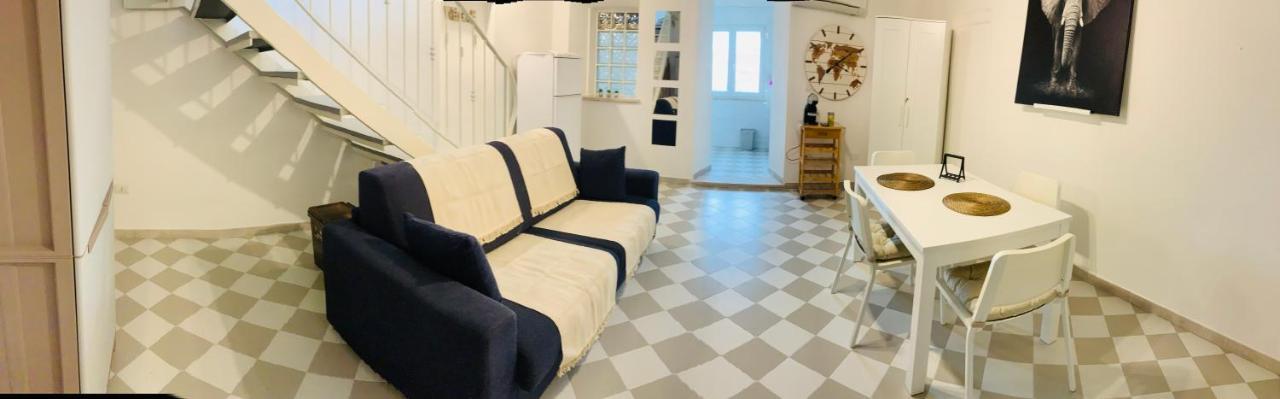 Wonderful Apartment In Old Альгеро Екстер'єр фото