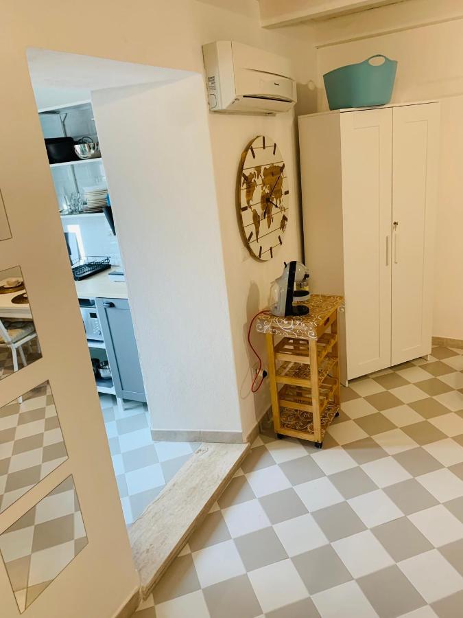 Wonderful Apartment In Old Альгеро Екстер'єр фото